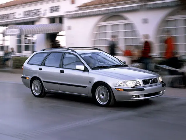 Volvo V40 (VW10, VW14, VW17, VW26, VW27, VW29, VW70, VW78) 1 поколение, рестайлинг, универсал (04.2000 - 05.2004)